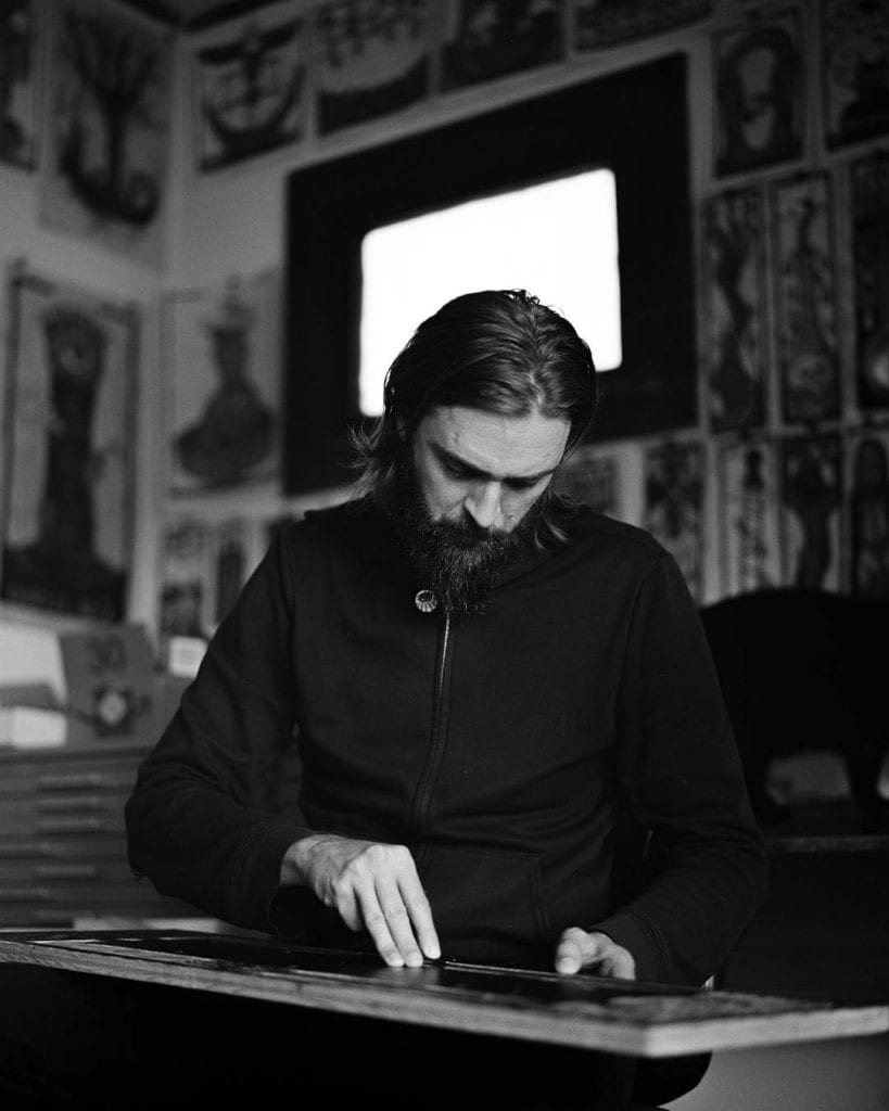 Photo portrait of artist Travis Lawrence